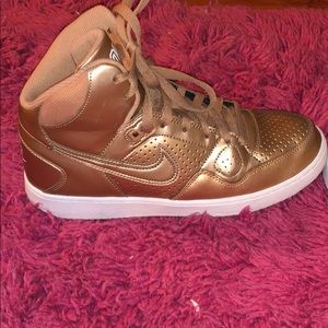 Nike gold force